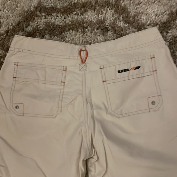 UNIONBAY Shorts Size 5 Hip Hugger Union Bay Cargo Crop Pants Poshmark